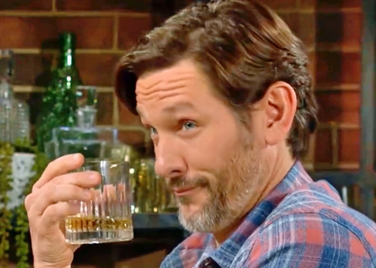 The Young and the Restless Spoilers Update: Summer Sinks Her Hooks In Chance, Sharon Senses Competition