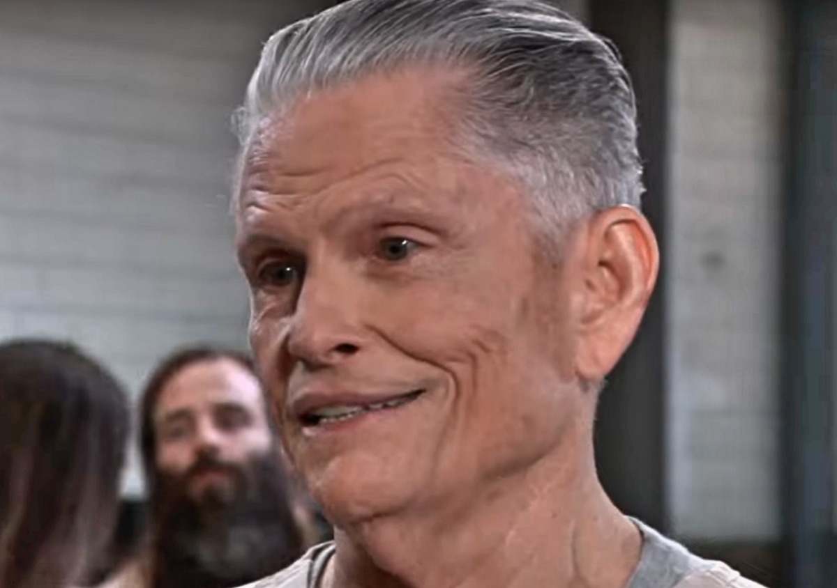 General Hospital Spoilers: Laura Falls For The NEW Cyrus's Old Tricks